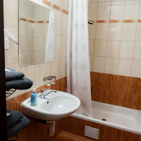 Hotel Cementar
